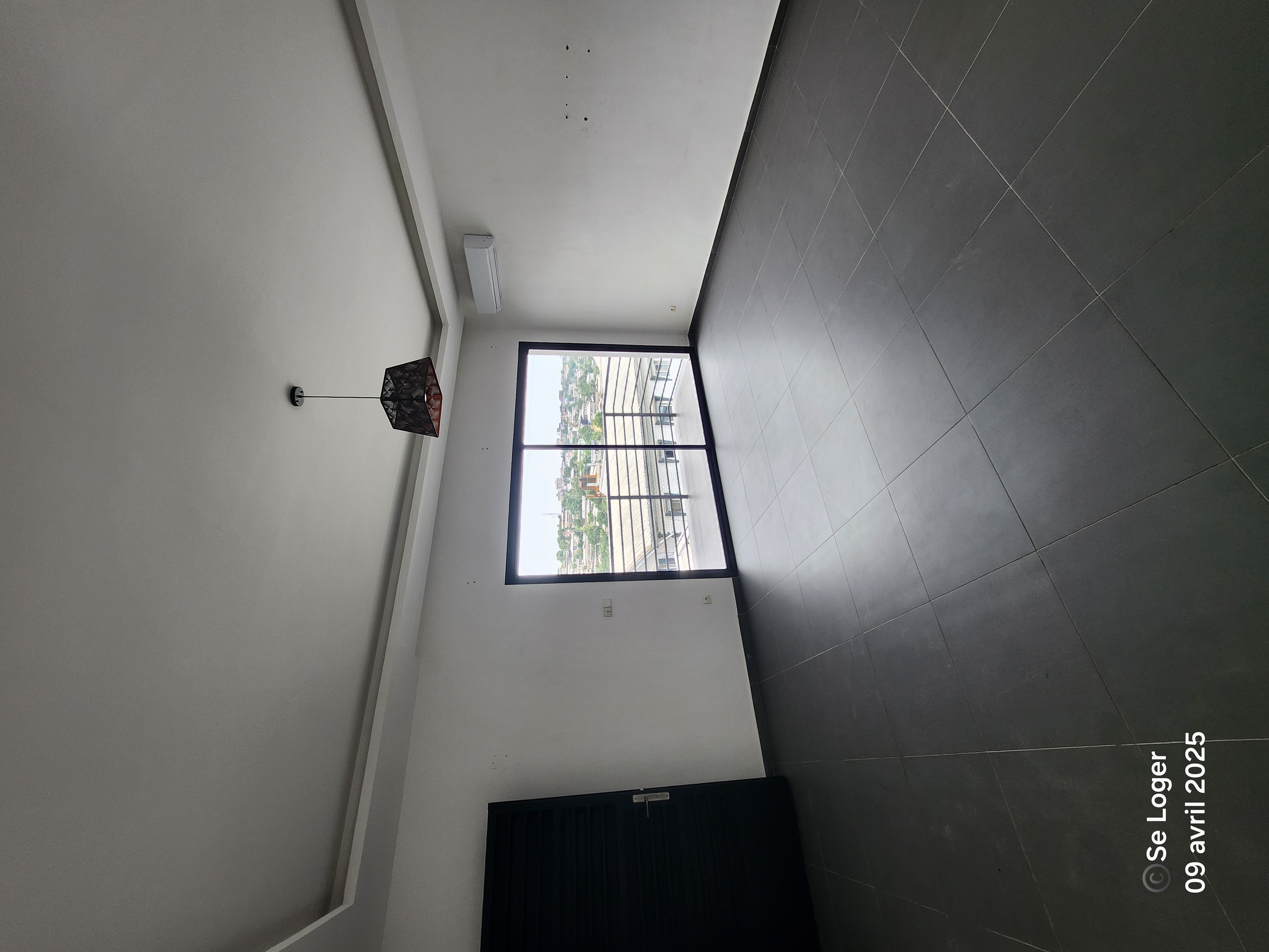 Apartment to rent - Douala, Logpom, B - 1 living room(s), 2 bedroom(s), 3 bathroom(s) - 320 000 FCFA / month