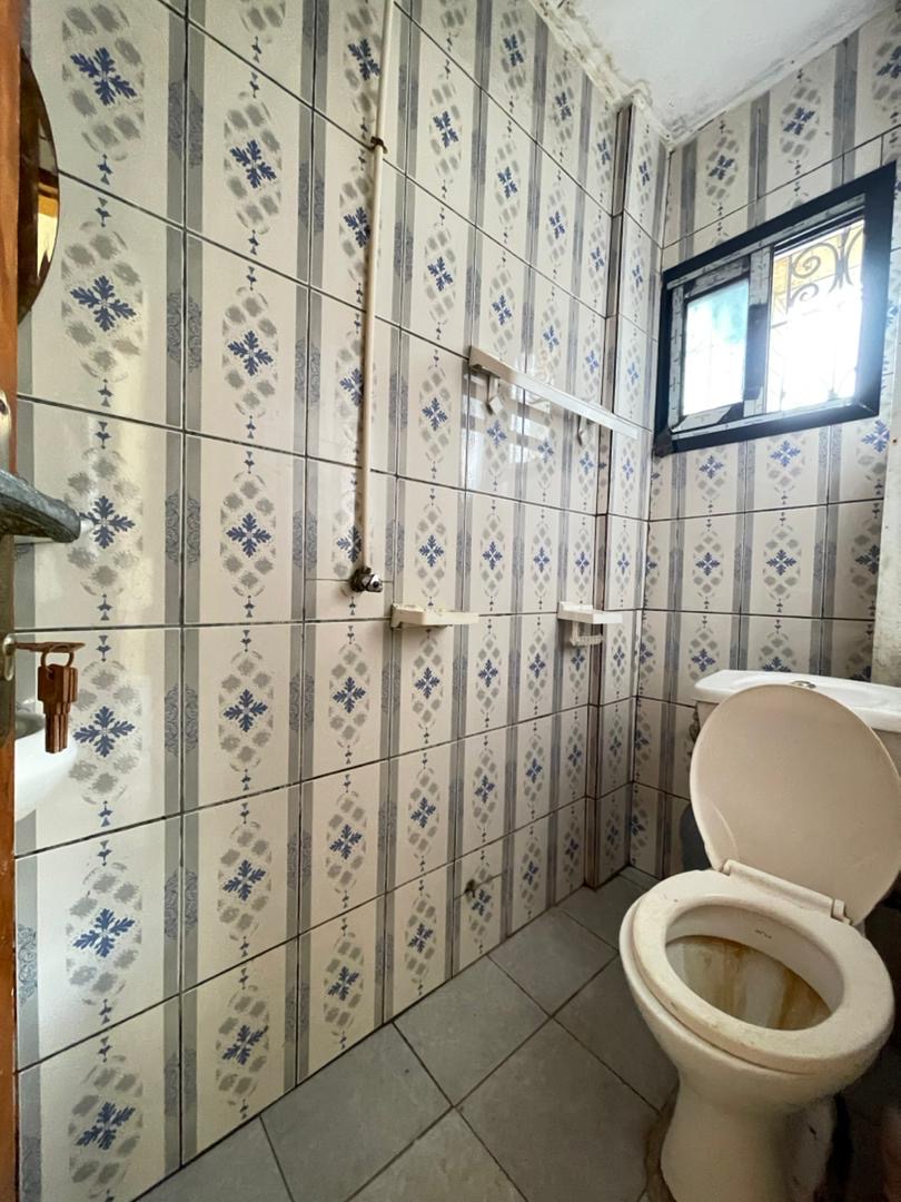 Studio to rent - Douala, Bepanda, Non loin de tonnere - 40 000 FCFA / month