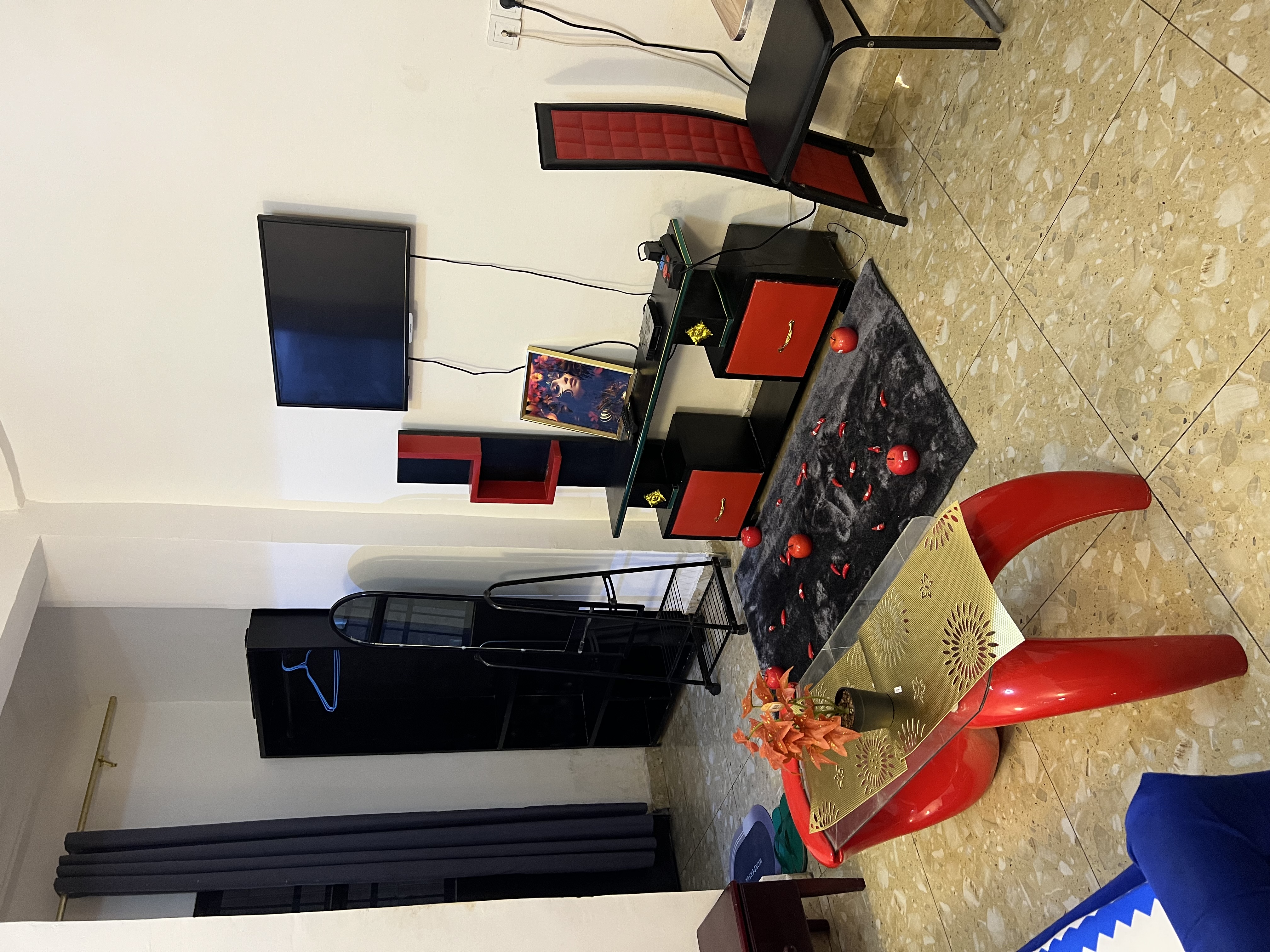 Studio to rent - Douala, Ndobo, Citadelle Ndogbong - 300 000 FCFA / month