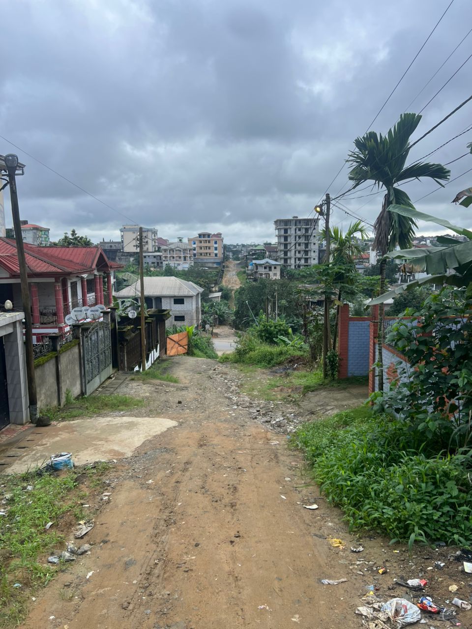 Terrain à vendre - Douala, Logpom, Maison jumelle - 250 m2 - 25 000 000 FCFA