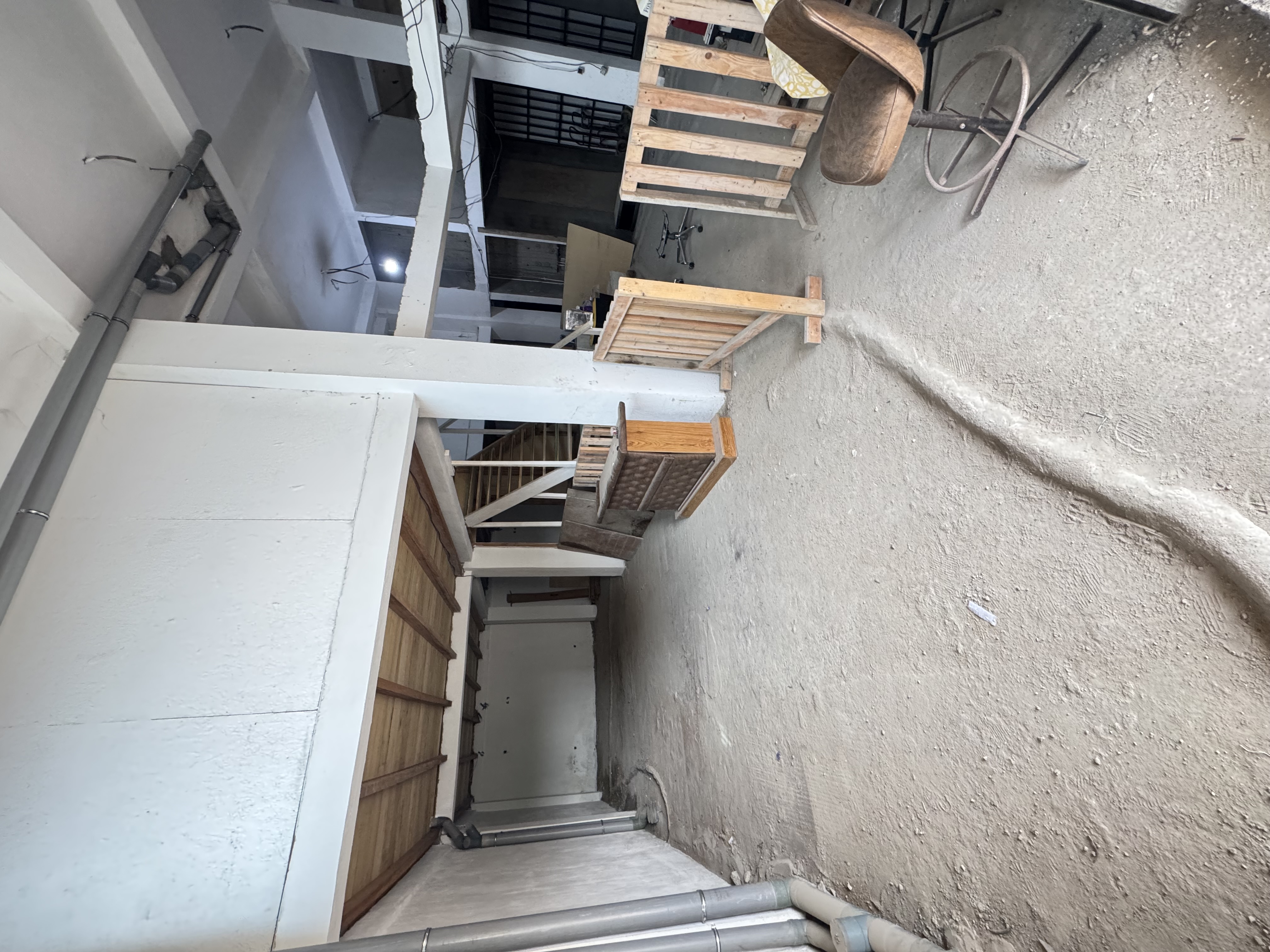 Warehouse to rent at Douala, Makepe, Saker makepe - 200 m2 - 400 000 FCFA