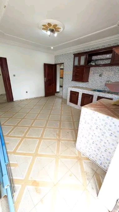 House (Villa) to rent - Yaoundé, Emana, Emana - 2 living room(s), 4 bedroom(s), 3 bathroom(s) - 400 000 FCFA / month