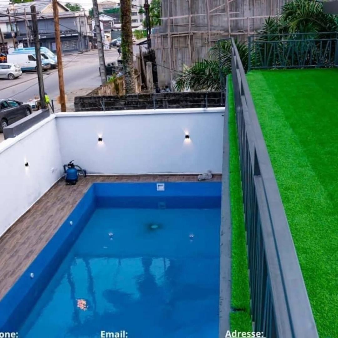House (Villa) to rent - Douala, New Town Aéroport , Grand mall - 1 living room(s), 3 bedroom(s), 2 bathroom(s) - 1 400 000 FCFA / month