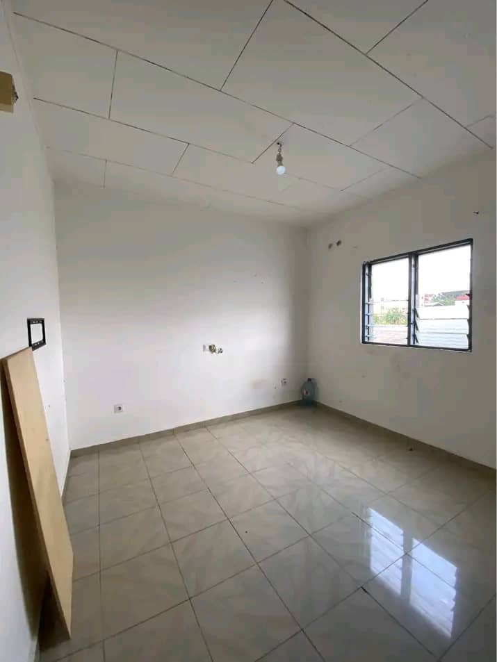 Studio to rent - Douala, Logpom, logpom - 40 000 FCFA / month