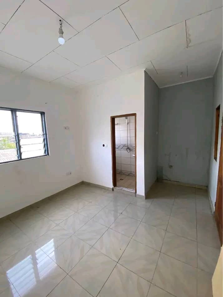 Studio to rent - Douala, Logpom, logpom - 40 000 FCFA / month