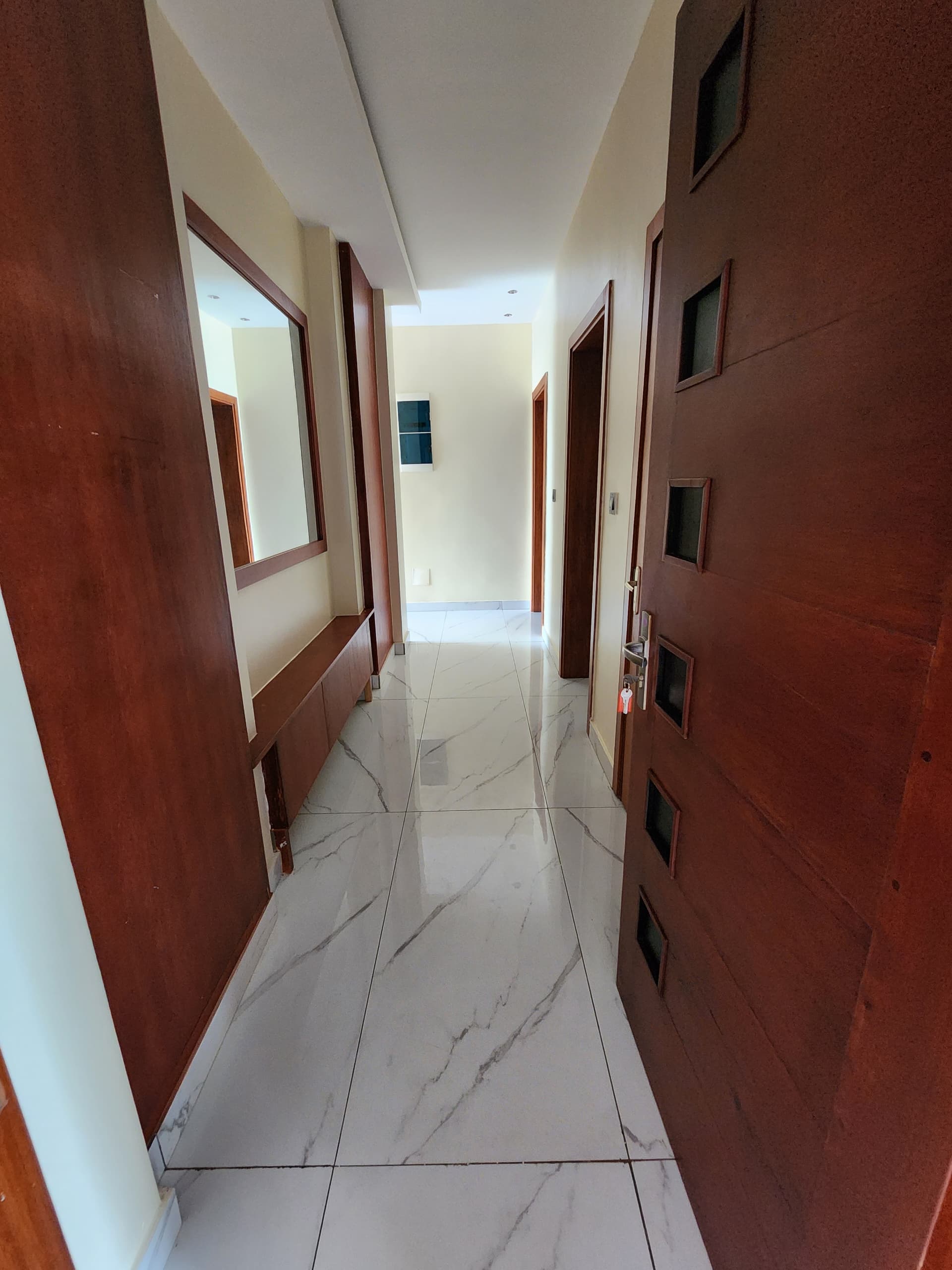 Apartment to rent - Yaoundé, Bastos, GOLF - 1 living room(s), 3 bedroom(s), 1 bathroom(s) - 1 500 000 FCFA / month