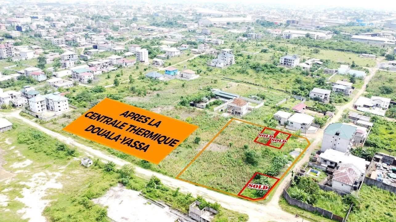 Land for sale at Douala, Yassa, Centrale thermique - 300 m2 - 13 500 000 FCFA