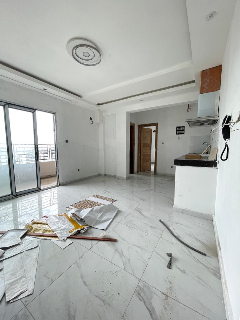 Apartment to rent - Douala, Makepe, Non loin de cour suprême - 1 living room(s), 1 bedroom(s), 1 bathroom(s) - 180 000 FCFA / month