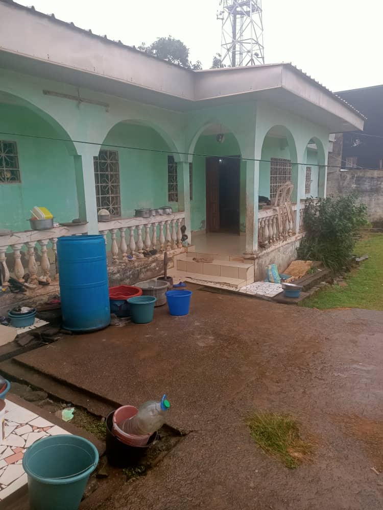 Land for sale at Yaoundé, Efoulan, Sous préfecture - 700 m2 - 4 550 000 FCFA