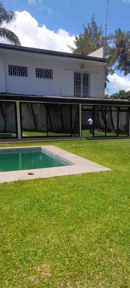 Office to rent at Yaoundé, Bastos, Bastos - 800 m2 - 2 500 000 FCFA