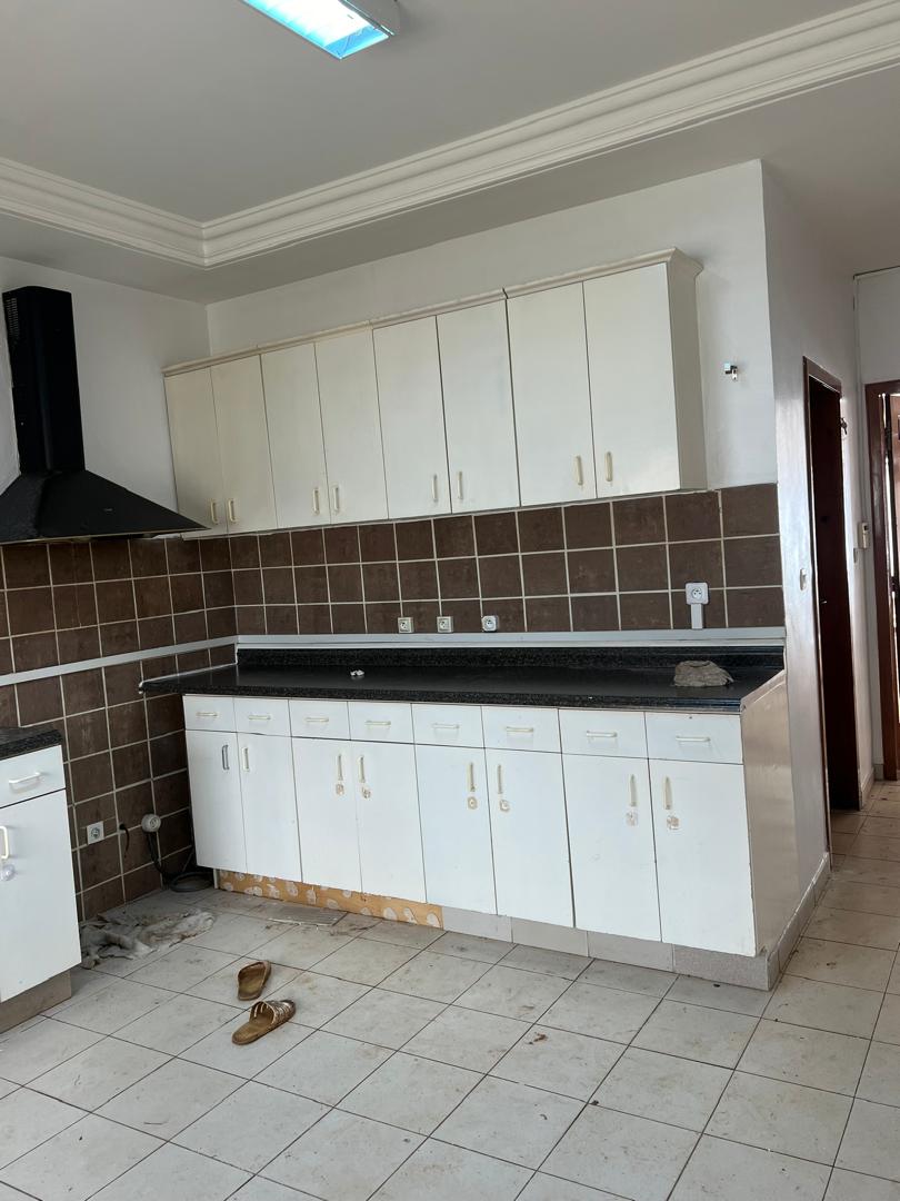House (Villa) to rent - Yaoundé, Bastos, Bastos - 1 living room(s), 4 bedroom(s), 4 bathroom(s) - 1 700 000 FCFA / month