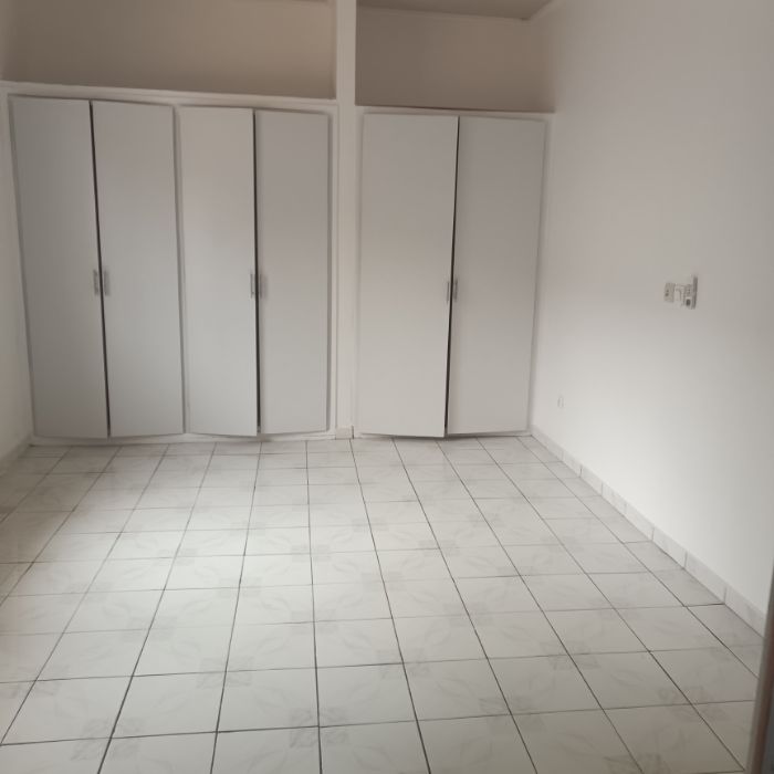 House (Villa) to rent - Yaoundé, Bastos, Bastos - 1 living room(s), 4 bedroom(s), 4 bathroom(s) - 2 500 000 FCFA / month