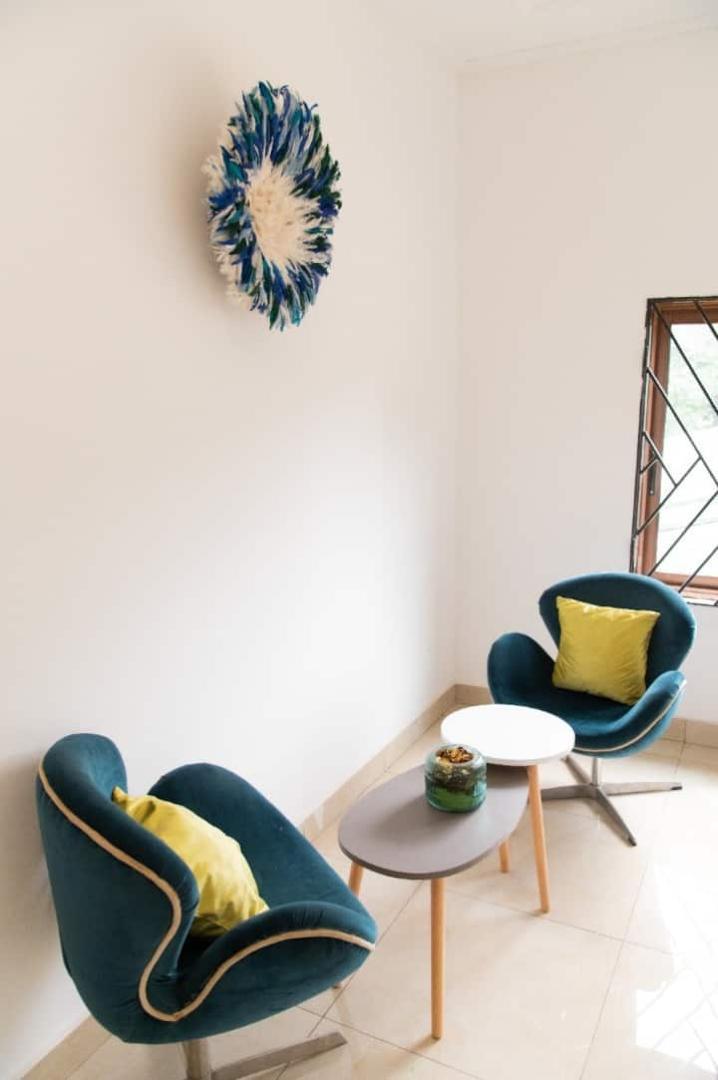 Apartment to rent - Yaoundé, Bastos, OMNISPORT PRIX a LA NUITÉE - 1 living room(s), 3 bedroom(s), 3 bathroom(s) - 60 000 FCFA / month