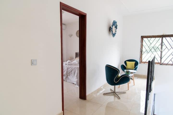 Apartment to rent - Yaoundé, Bastos, OMNISPORT PRIX a LA NUITÉE - 1 living room(s), 3 bedroom(s), 3 bathroom(s) - 60 000 FCFA / month