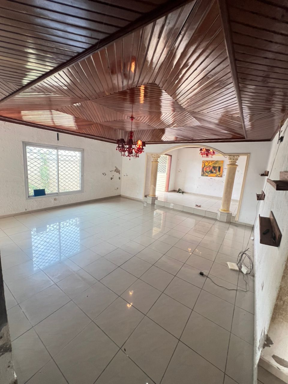 House (Villa) to rent - Douala, Logpom, Non loin de la route - 1 living room(s), 3 bedroom(s), 2 bathroom(s) - 170 000 FCFA / month