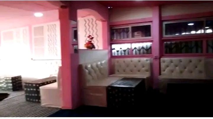 Boutique à louer à Yaoundé, Anguissa, anguissa -  m2 - 250 000 FCFA