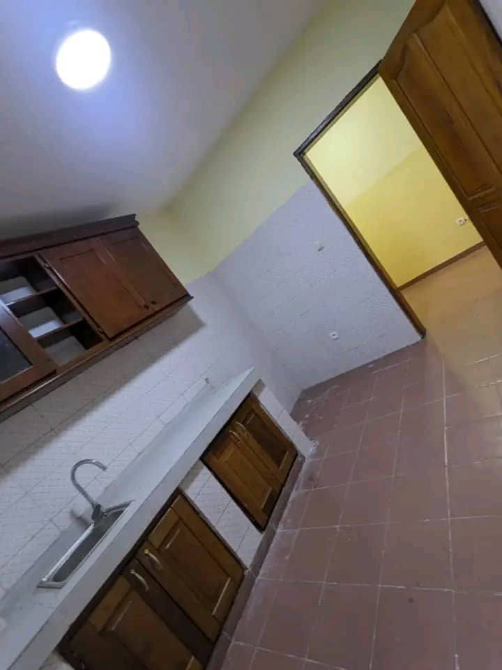 Apartment to rent - Yaoundé, Ngousso, ngousso - 1 living room(s), 3 bedroom(s), 2 bathroom(s) - 200 000 FCFA / month