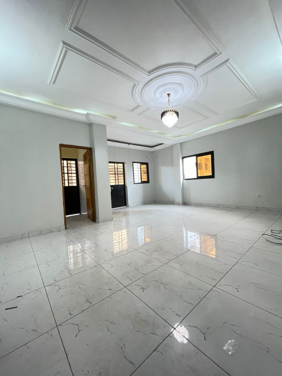 Appartement à louer - Douala, Logpom, Non loin de tradex rond Poulin - 1 salon(s), 2 chambre(s), 2 salle(s) de bains - 250 000 FCFA / mois