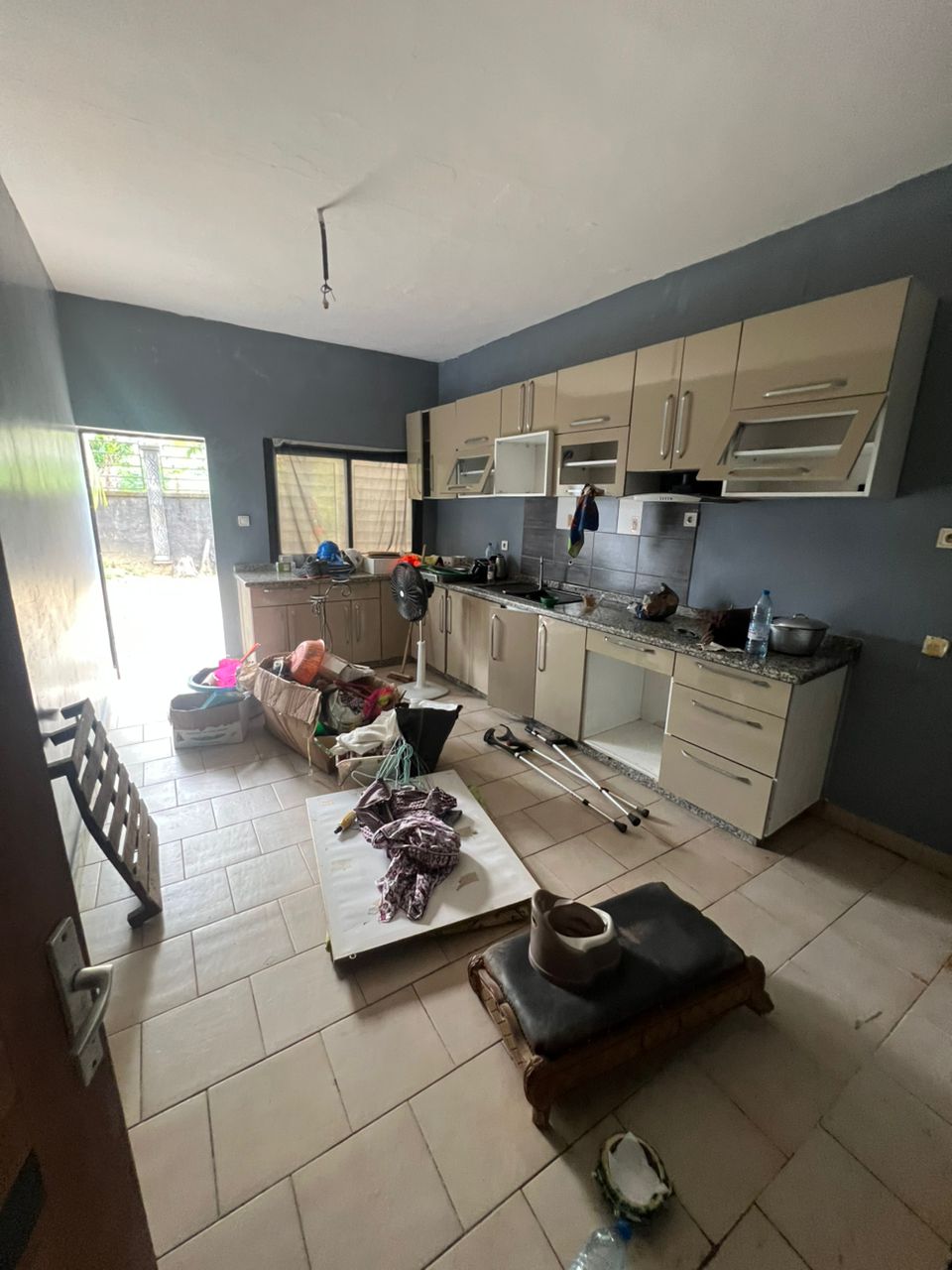 House (Villa) to rent - Douala, Yassa, Nyalla - 1 living room(s), 4 bedroom(s), 3 bathroom(s) - 350 000 FCFA / month