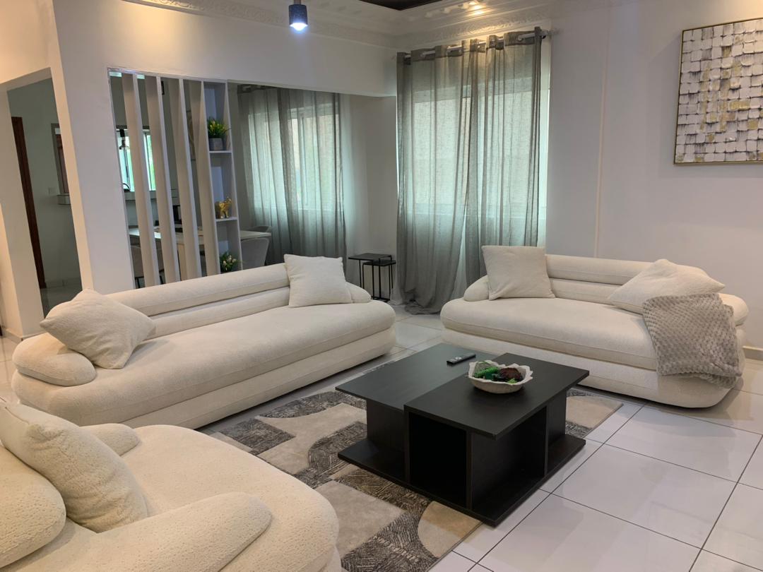 Apartment to rent - Yaoundé, Bastos, GOLF PRIX À LA NUITÉE ? - 1 living room(s), 2 bedroom(s), 3 bathroom(s) - 70 000 FCFA / month