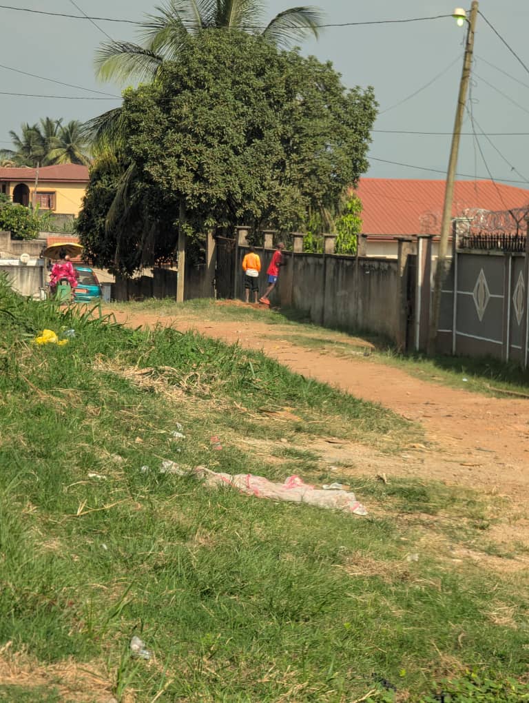 Land for sale at Yaoundé, Ngousso, Hôtel le paradis - 500 m2 - 50 000 000 FCFA