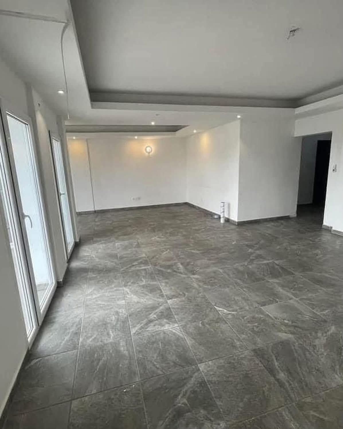 Apartment to rent - Douala, Bonapriso, Hydrocarbures - 1 living room(s), 3 bedroom(s), 4 bathroom(s) - 950 000 FCFA / month