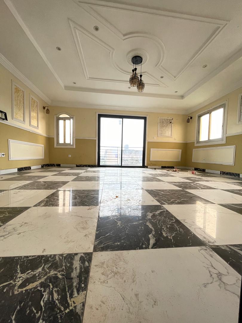 Apartment to rent - Douala, Kotto, Non loin de la pharmacie kotto - 1 living room(s), 2 bedroom(s), 3 bathroom(s) - 170 000 FCFA / month