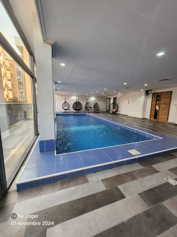 Apartment to rent - Douala, Bonapriso, Hydrocarbures - 1 living room(s), 2 bedroom(s), 3 bathroom(s) - 1 500 000 FCFA / month