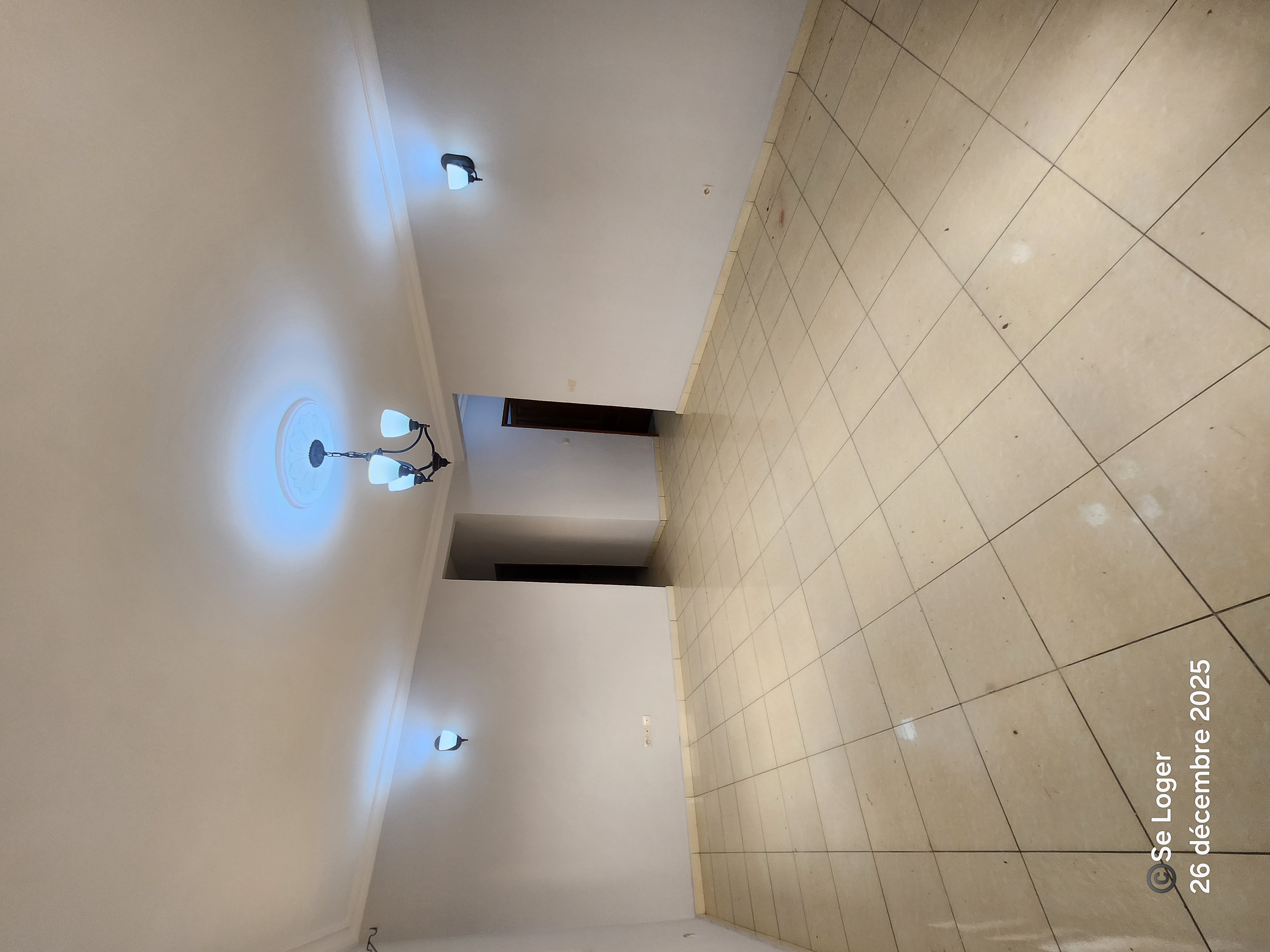 Apartment to rent - Douala, Makepe, Petit-pays - 1 living room(s), 2 bedroom(s), 3 bathroom(s) - 175 000 FCFA / month