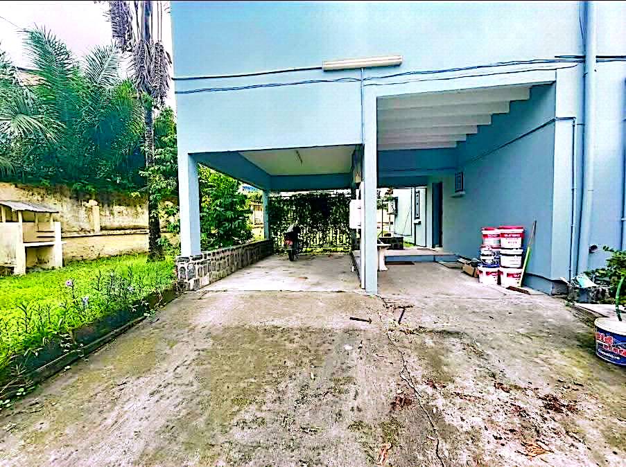 Maison (Villa) à louer - Douala, Bonapriso, Maison à  louer bonapriso hydrocarbures - 1 salon(s), 4 chambre(s), 3 salle(s) de bains - 2 500 000 FCFA / mois
