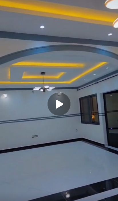 House (Villa) to rent - Yaoundé, Bastos, Carrefour Régis - 1 living room(s), 3 bedroom(s), 3 bathroom(s) - 1 000 000 FCFA / month