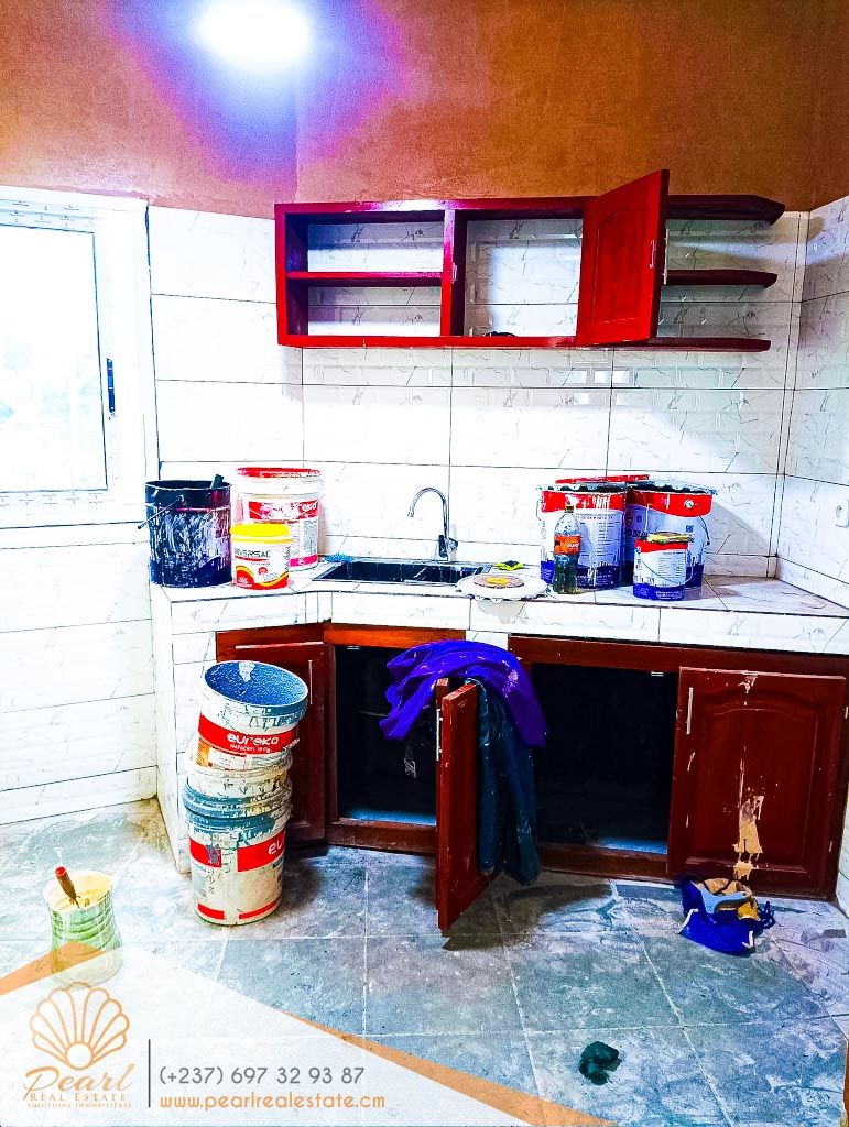 House (Villa) to rent - Yaoundé, Mfandena, Omnisports - 2 living room(s), 4 bedroom(s), 2 bathroom(s) - 350 000 FCFA / month