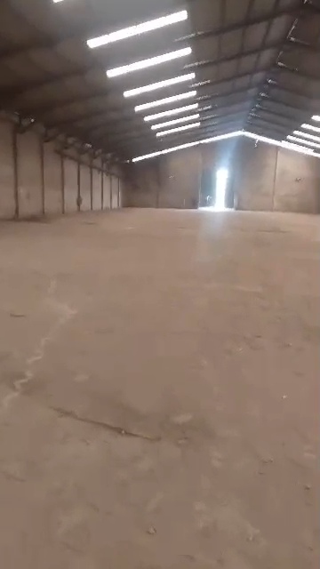 Entrepôt à louer à Douala, Port, Zone portuaire - 3500 m2 - 12 250 000 FCFA