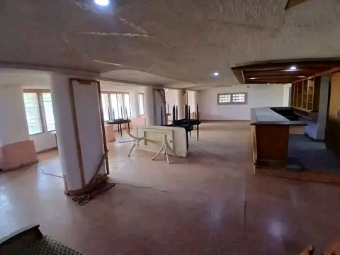 Office to rent at Yaoundé, Centre administratif, Centre ville - 1000 m2 - 5 000 000 FCFA