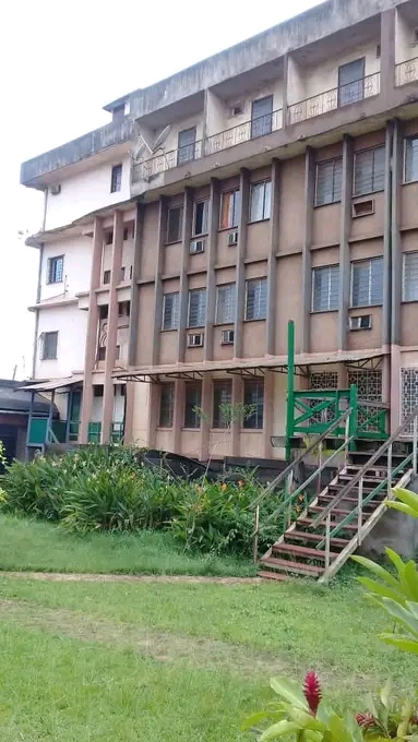 Office to rent at Yaoundé, Centre administratif, Centre ville - 1000 m2 - 5 000 000 FCFA