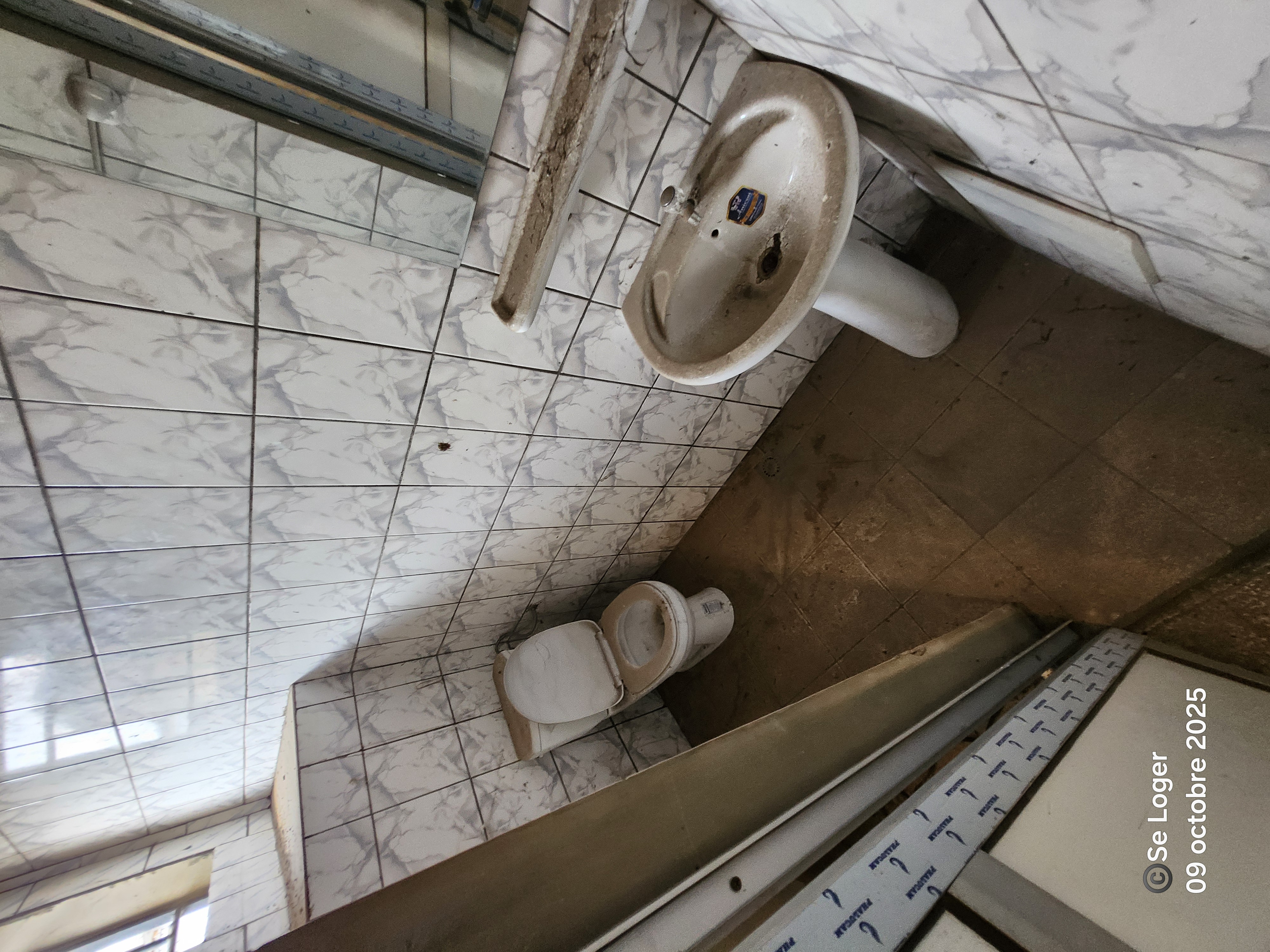 Entrepôt à louer à Douala, Ndokotti, s - 1200 m2 - 3 000 000 FCFA