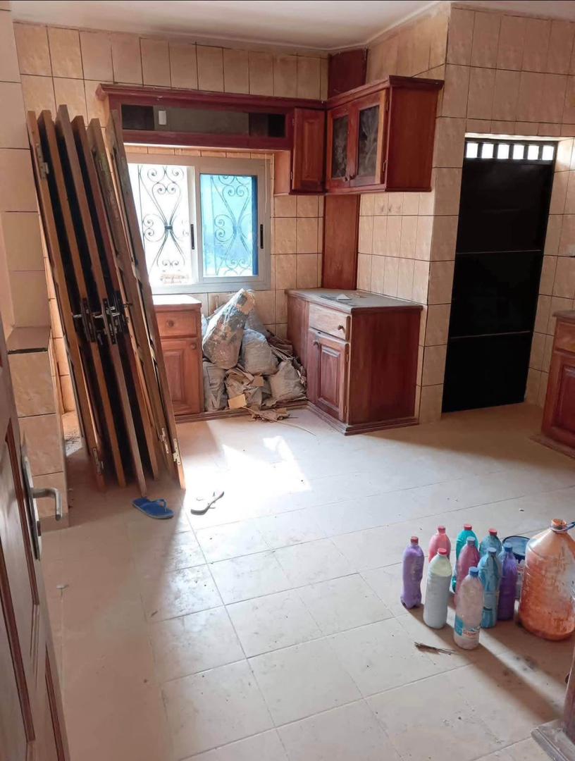 House (Duplex) to rent - Douala, Ndogpassi I, Précisément a hary village - 2 living room(s), 4 bedroom(s), 4 bathroom(s) - 250 000 FCFA / month