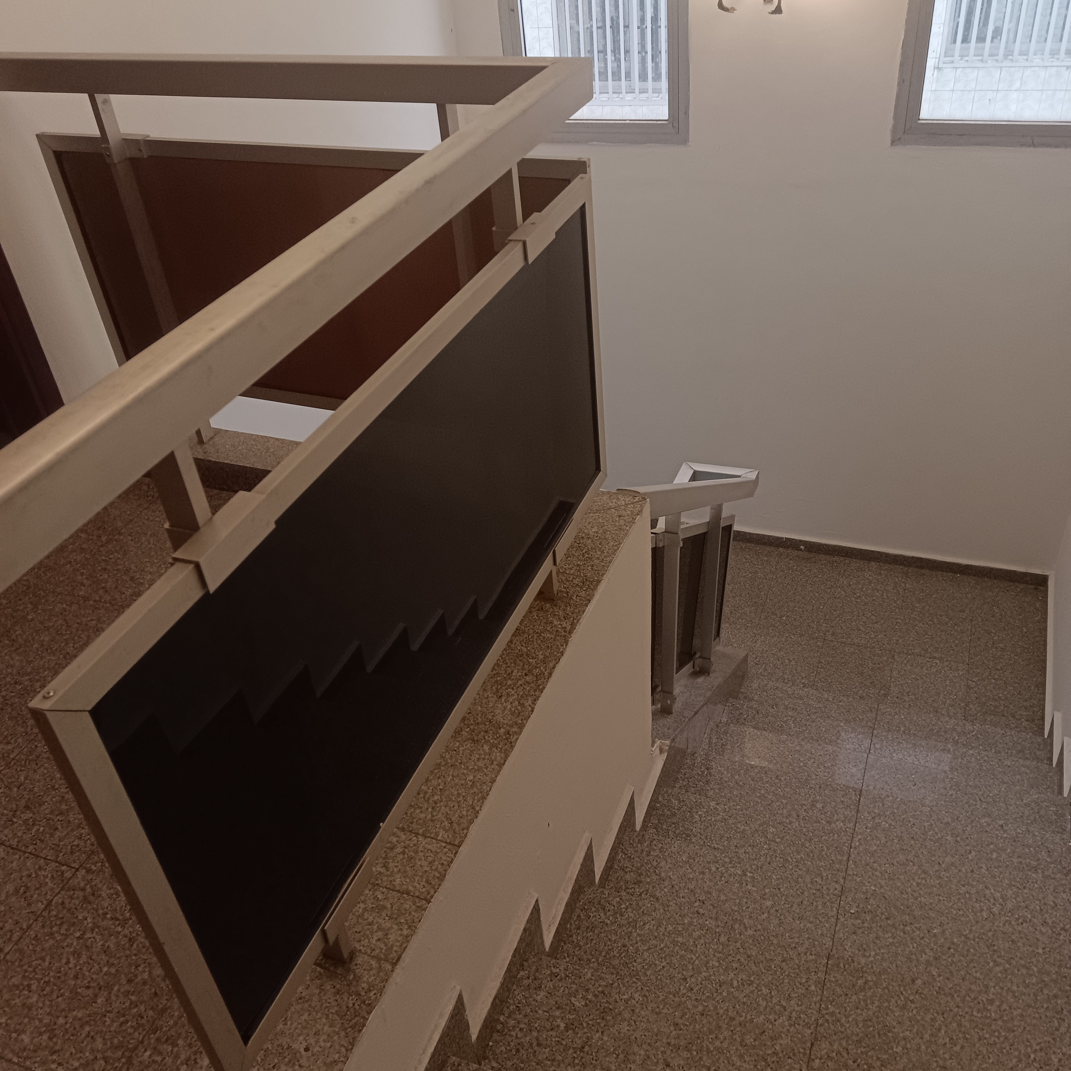Office to rent at Yaoundé, Bastos, Bastos - 800 m2 - 2 000 000 FCFA