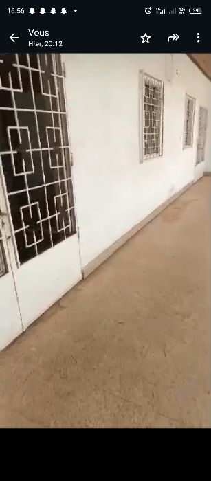 Office to rent at Yaoundé, Bastos, Bastos - 1500 m2 - 2 500 000 FCFA