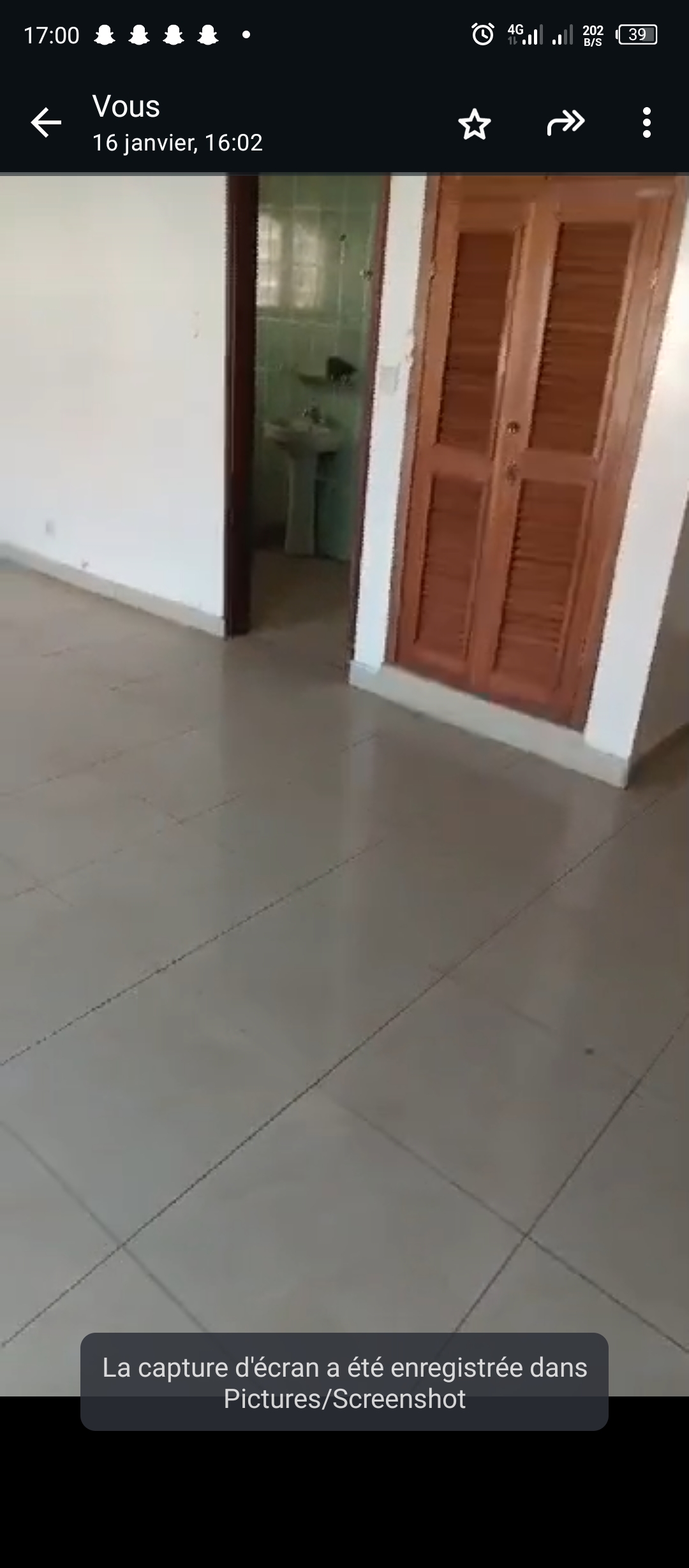 House (Triplex) to rent - Yaoundé, Bastos, Bastos - 3 living room(s), 9 bedroom(s), 10 bathroom(s) - 6 000 000 FCFA / month