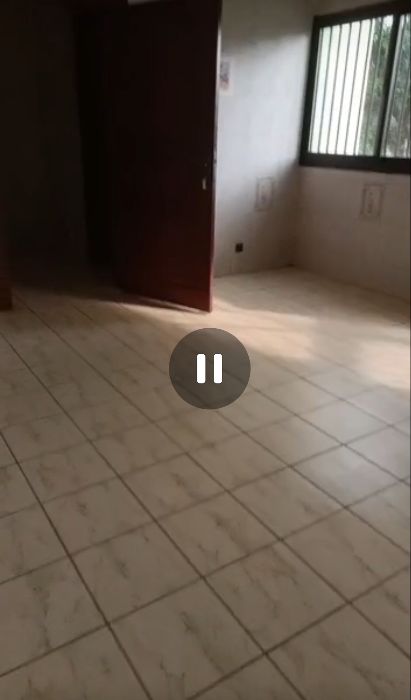 House (Triplex) to rent - Yaoundé, Bastos, Bastos - 3 living room(s), 9 bedroom(s), 10 bathroom(s) - 6 000 000 FCFA / month