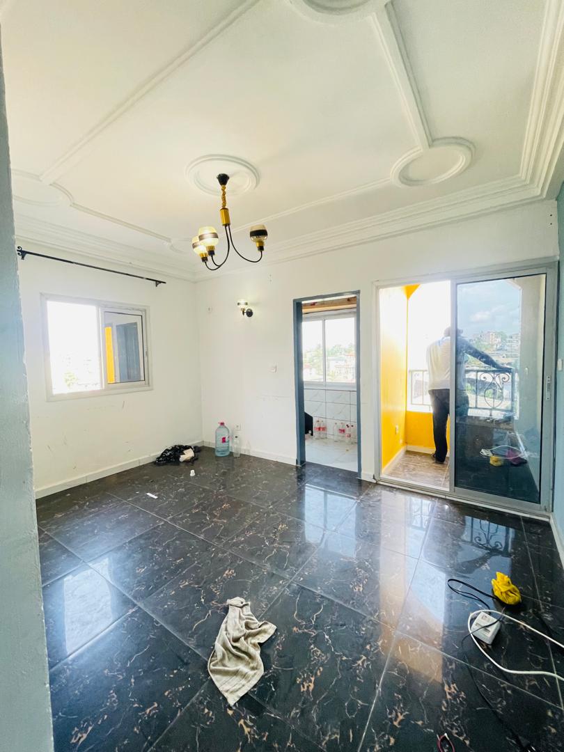 Apartment to rent - Douala, Logbessou I, Logbessou CRTV bar - 1 living room(s), 1 bedroom(s), 1 bathroom(s) - 70 000 FCFA / month