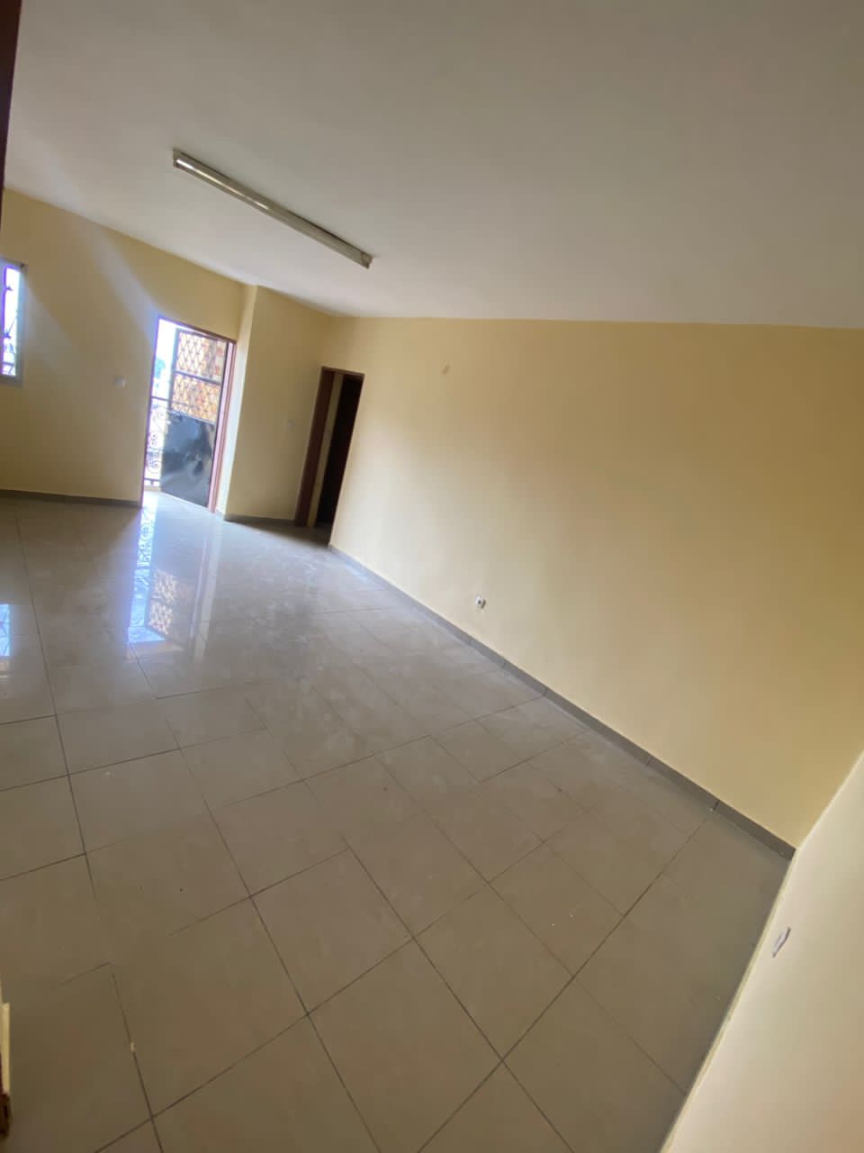 Apartment to rent - Douala, Beedi, Station total de beedi - 1 living room(s), 2 bedroom(s), 1 bathroom(s) - 90 000 FCFA / month