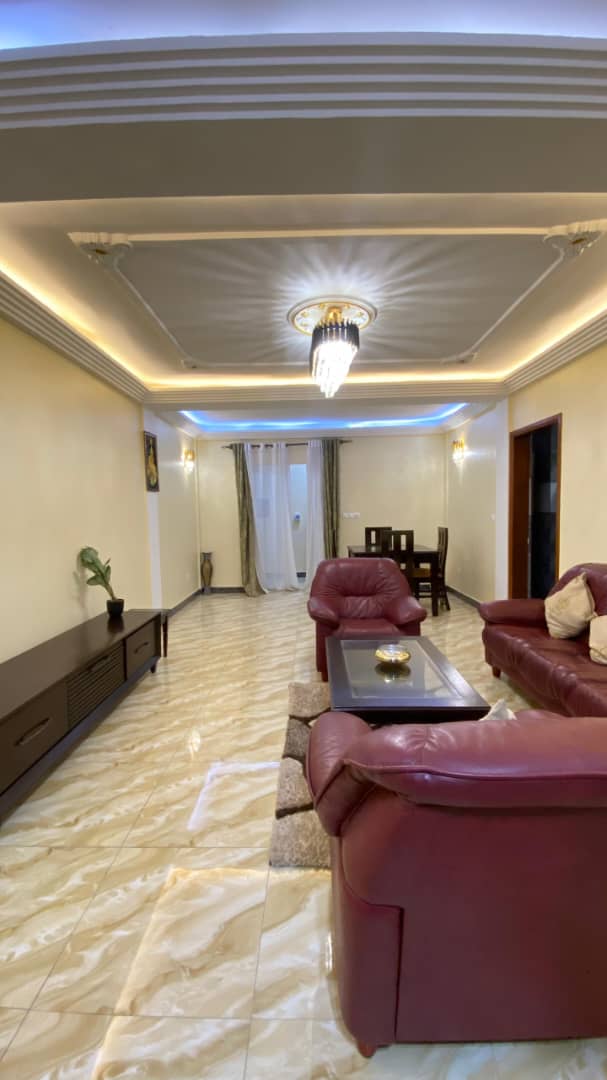 Apartment to rent - Douala, Yassa, Environ de total nkolbong - 1 living room(s), 2 bedroom(s), 2 bathroom(s) - 180 000 FCFA / month