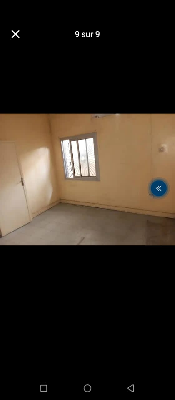 House (Villa) to rent - Douala, Bonapriso, Bonapriso - 1 living room(s), 3 bedroom(s), 3 bathroom(s) - 700 000 FCFA / month