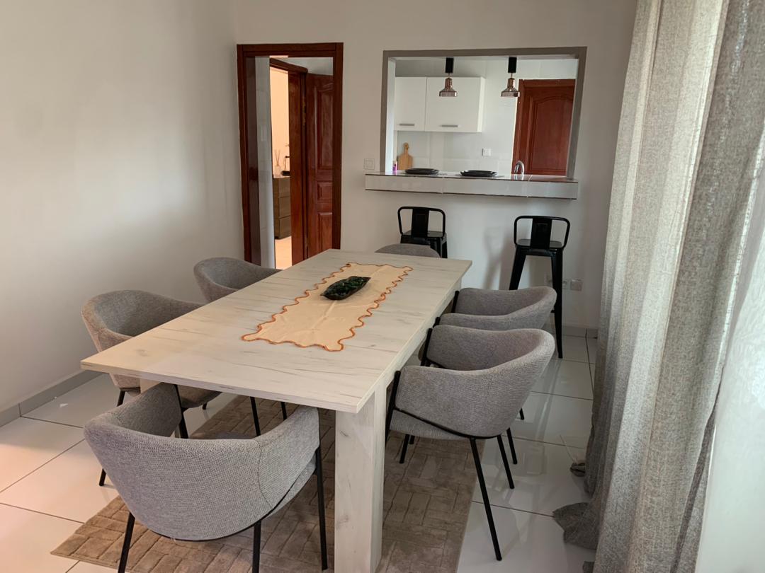 Appartement à louer - Yaoundé, Bastos, GOLF  PRIX À LA NUITÉE ? - 1 salon(s), 2 chambre(s), 3 salle(s) de bains - 70 000 FCFA / mois