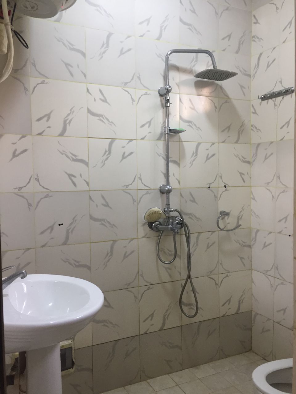 Appartement à louer - Yaoundé, Bastos, Bastos centre - 1 salon(s), 1 chambre(s), 2 salle(s) de bains - 400 000 FCFA / mois