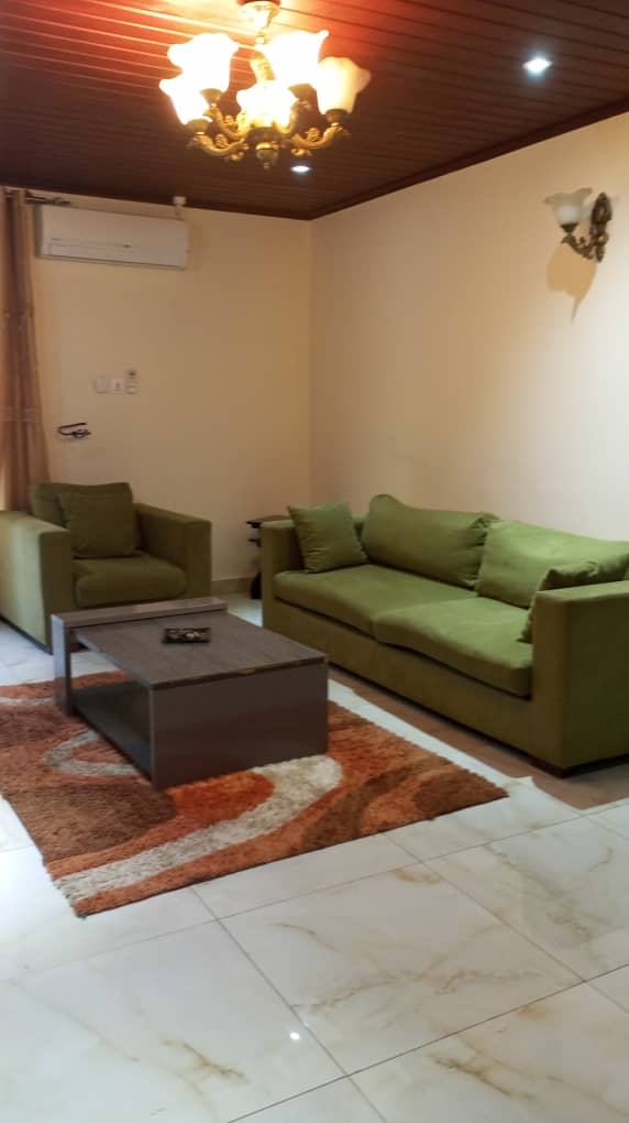 Appartement à louer - Yaoundé, Bastos, Bastos centre PRIX À LA NUITÉE ? - 1 salon(s), 1 chambre(s), 2 salle(s) de bains - 50 000 FCFA / mois