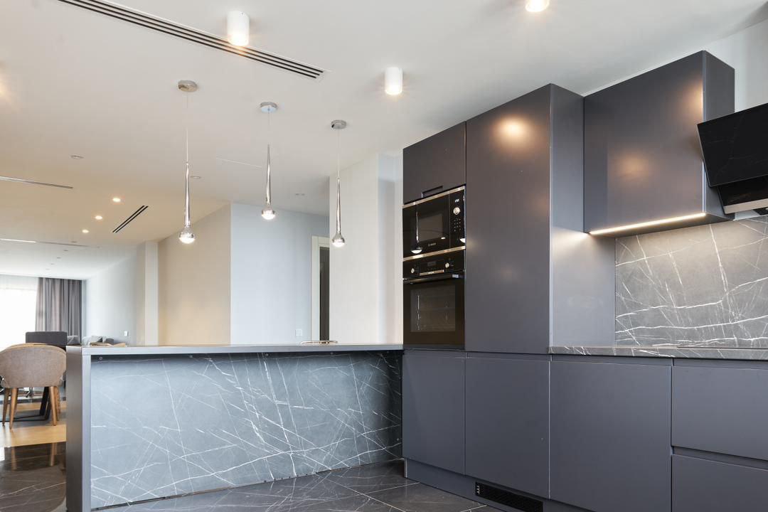 Apartment to rent - Yaoundé, Bastos, Bastos centre - 1 living room(s), 2 bedroom(s), 3 bathroom(s) - 2 000 000 FCFA / month