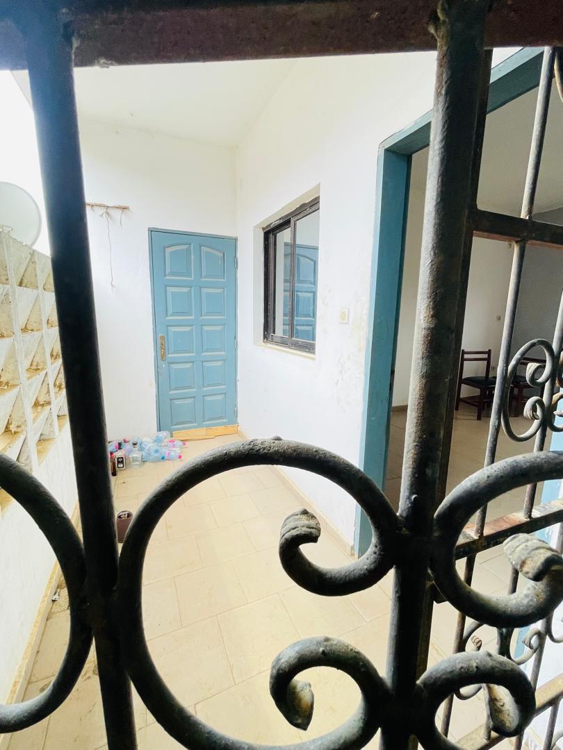 Apartment to rent - Douala, Logbessou I, Logbessou - 1 living room(s), 1 bedroom(s), 1 bathroom(s) - 65 000 FCFA / month